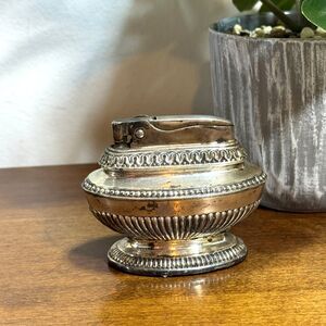 Vintage Ronson Queen Anne Table Lighter Silver Cigar Cigarette Tobacciana